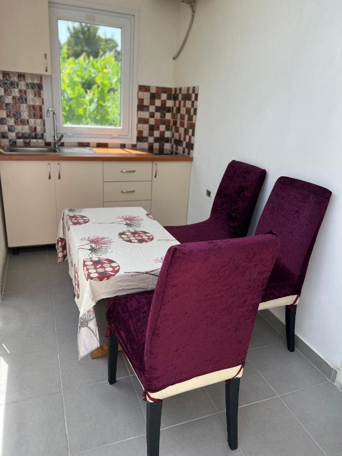 Rooms For Rent Habipi فلورا المظهر الخارجي الصورة